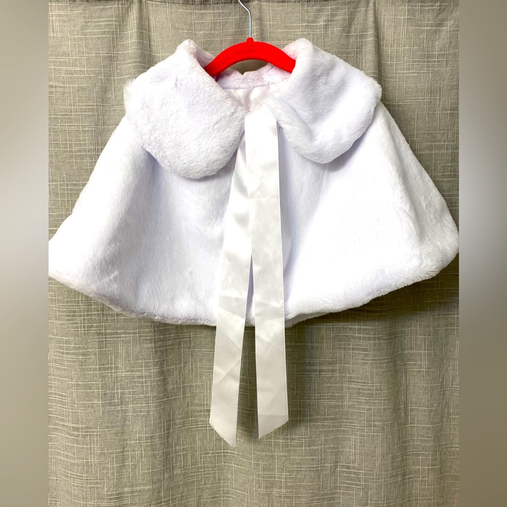 White faux fur capelet